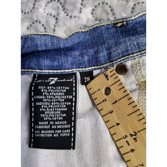 7 for all mankind Women's Jean Shorts Cuff Light Wash Size 28 - Picture 4 of 5